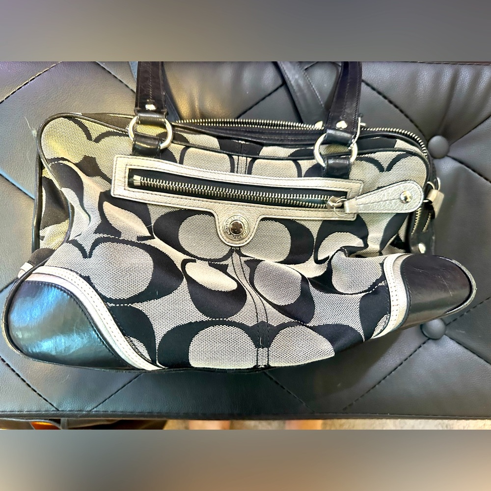 Coach bag with signature C